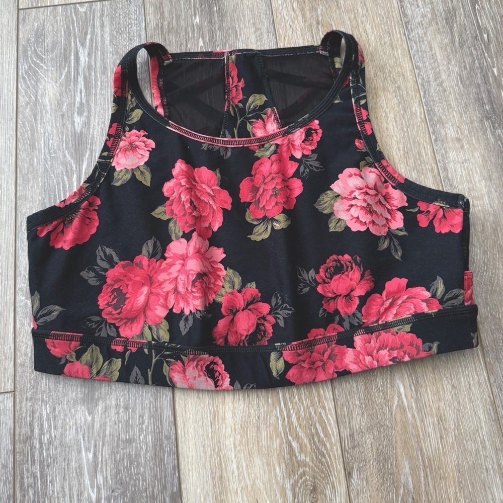 Torrid  Active  meshed back size 2